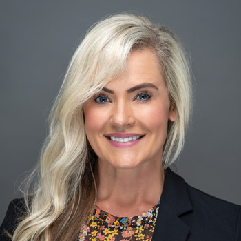 Mindy Gayer photo