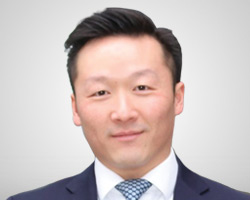 speaker photo